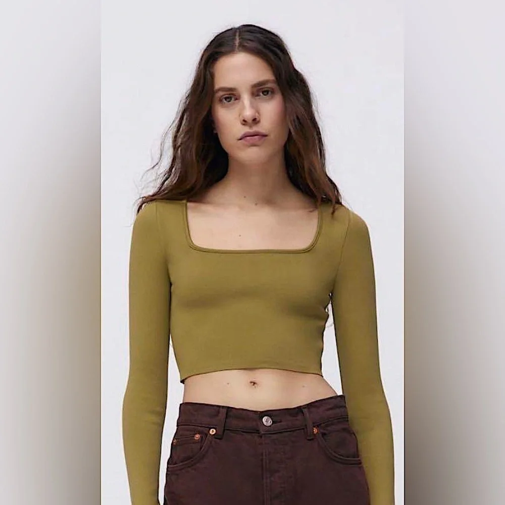 Zara Women’s Knit Square Neck Long Sleeve Crop Top in Olive Green Size M
